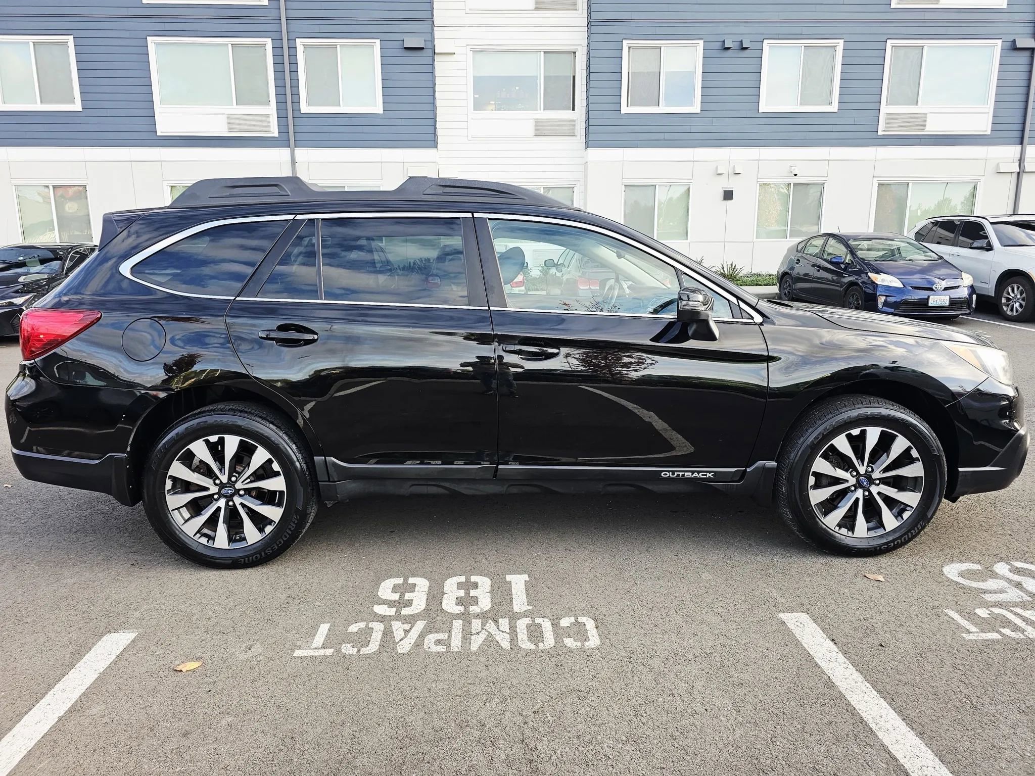 Used 2015 Subaru Outback 2.5i Limited image 6