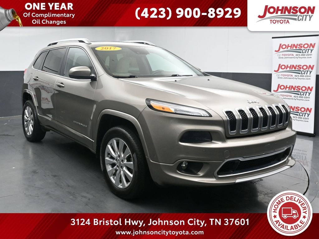 Used 2017 Jeep Cherokee Overland w/ Technology Group