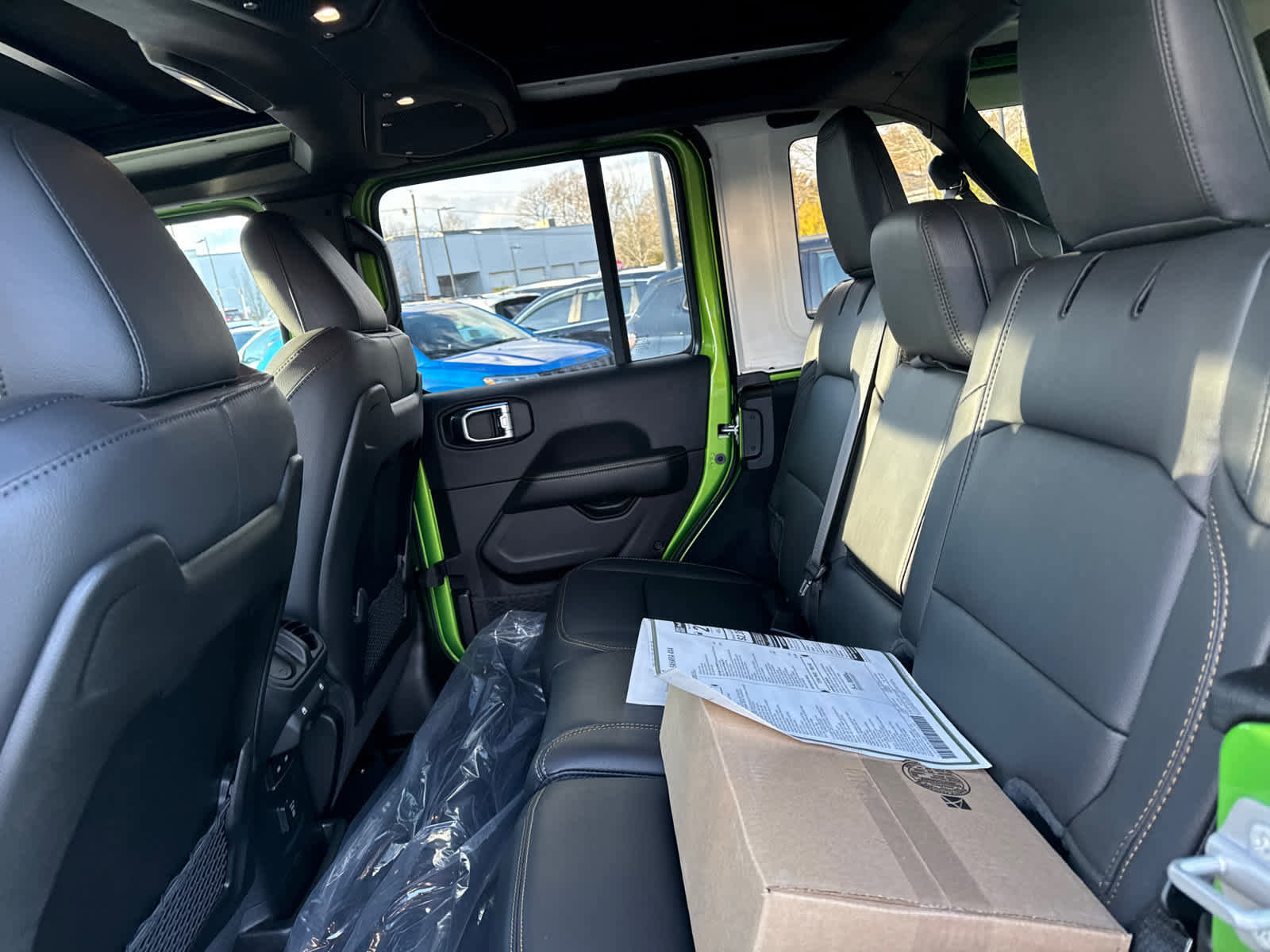 New 2026 Jeep Wrangler Unlimited Sahara AWD/4WD image 30