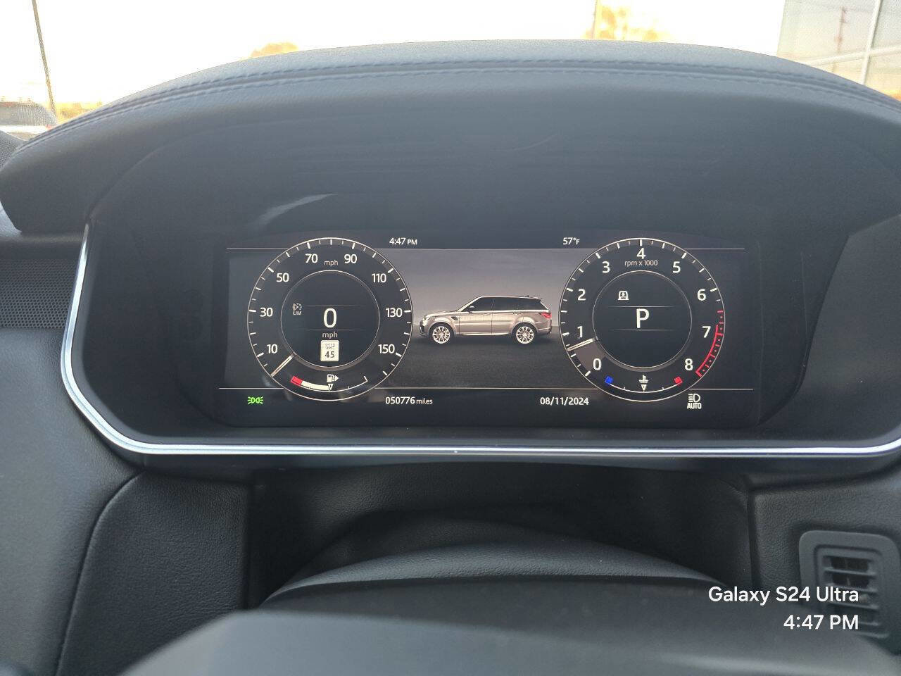 Used 2020 Land Rover Range Rover Sport HSE image 25