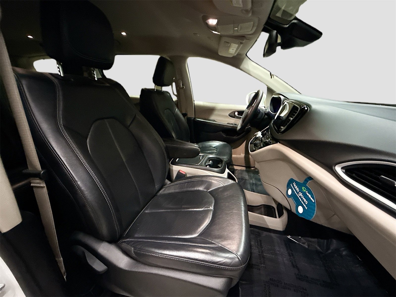 Used 2022 Chrysler Pacifica Touring-L image 27