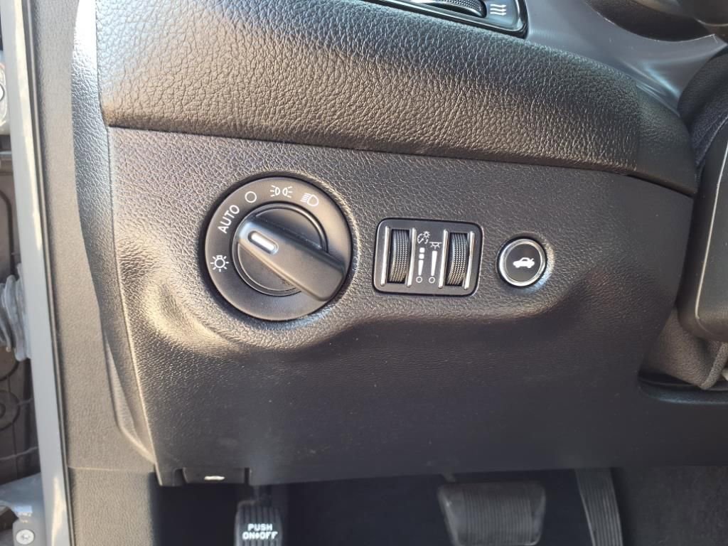 Used 2023 Dodge Challenger SXT image 24