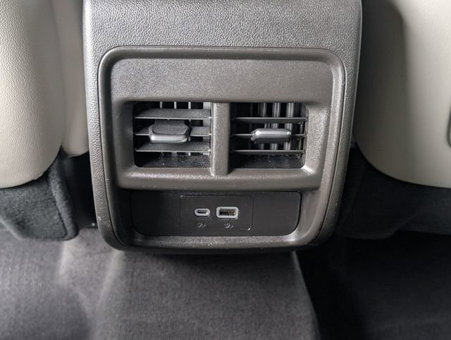 Used 2022 Cadillac XT4 Premium Luxury w/ Enhanced Visibility Package image 19