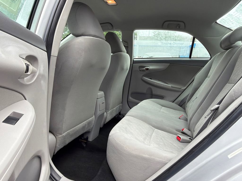 Used 2009 Toyota Corolla FWD image 13
