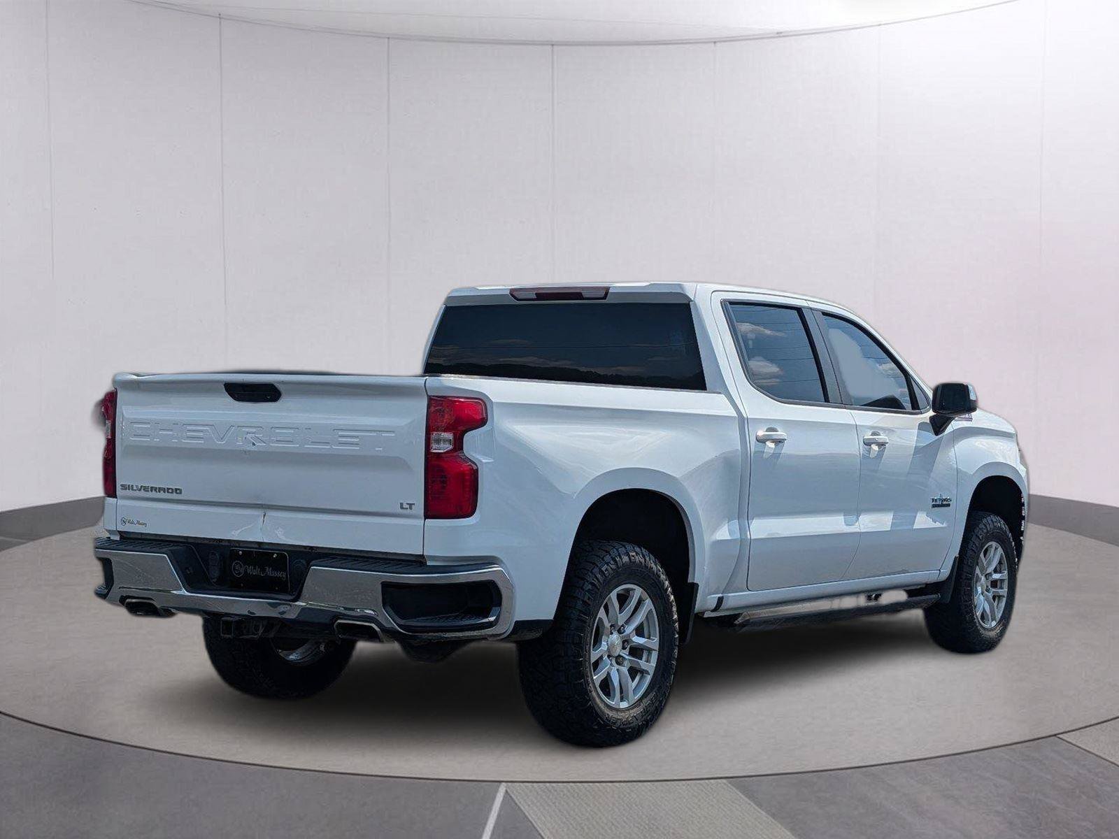 Used 2020 Chevrolet Silverado 1500 LT w/ Texas Edition AWD/4WD image 6