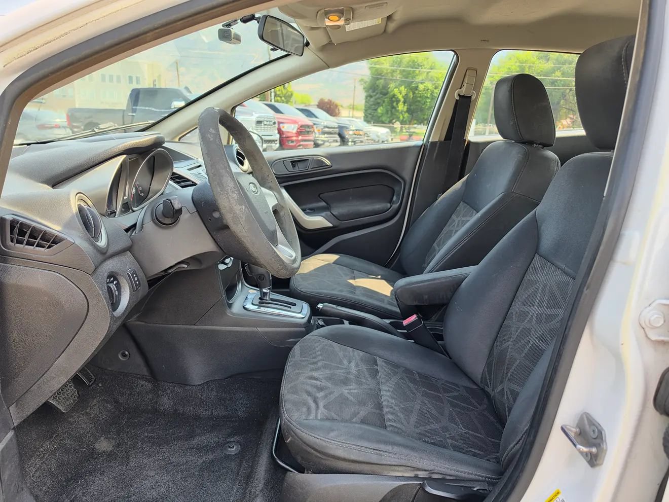 Used 2012 Ford Fiesta SE FWD image 20