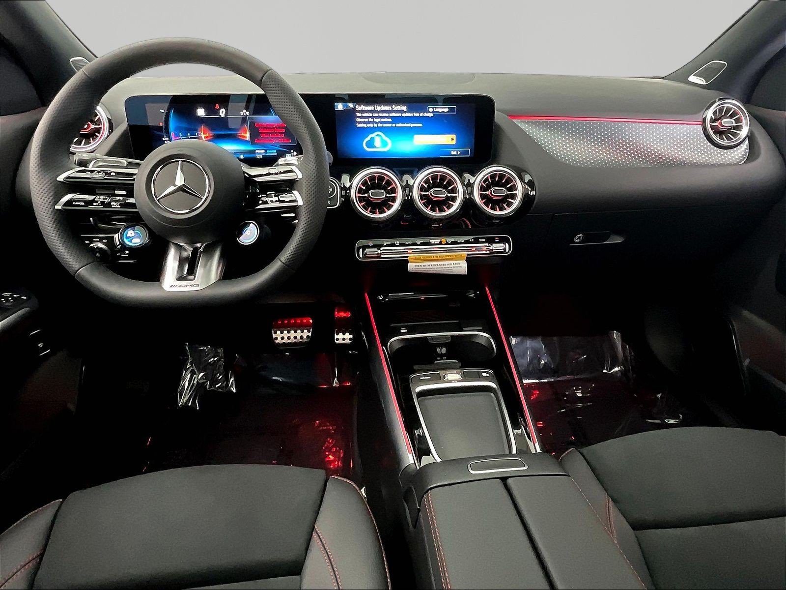New 2026 Mercedes-Benz GLA 35 AMG 4MATIC image 9