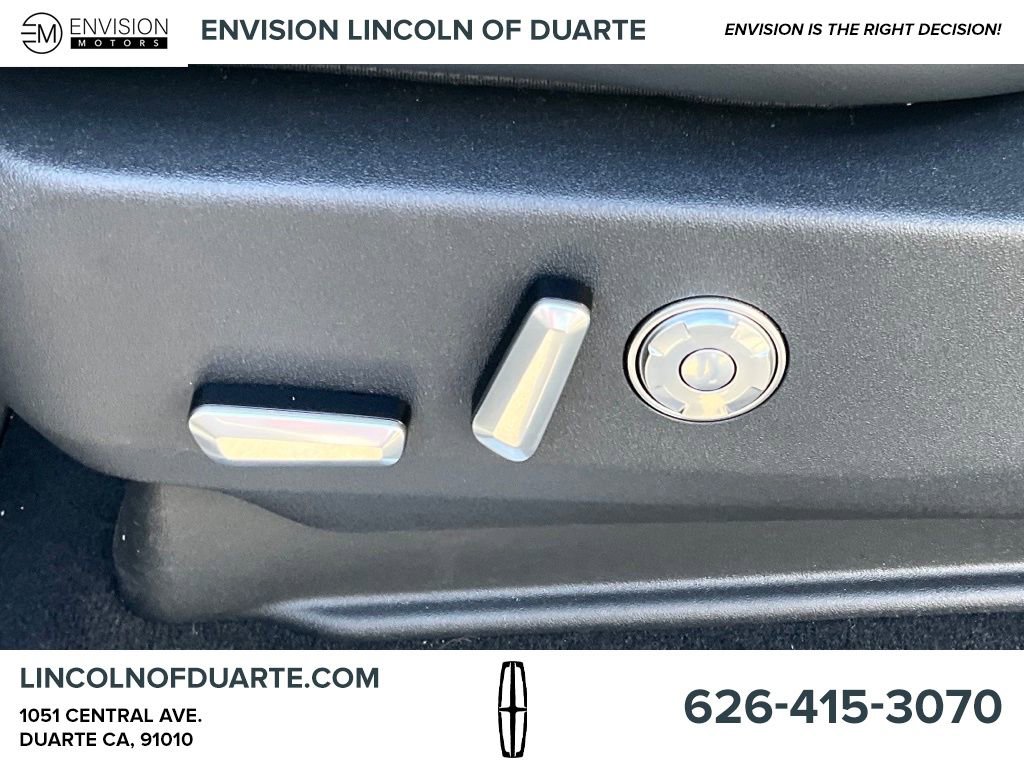 New 2025 Lincoln Navigator Black Label image 19