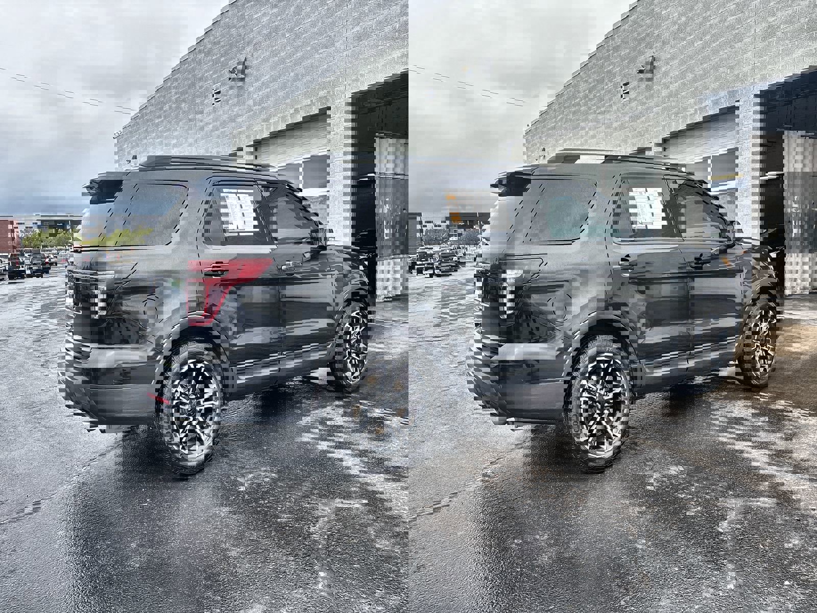 Used 2015 Ford Explorer Sport w/ Equipment Group 401A image 8