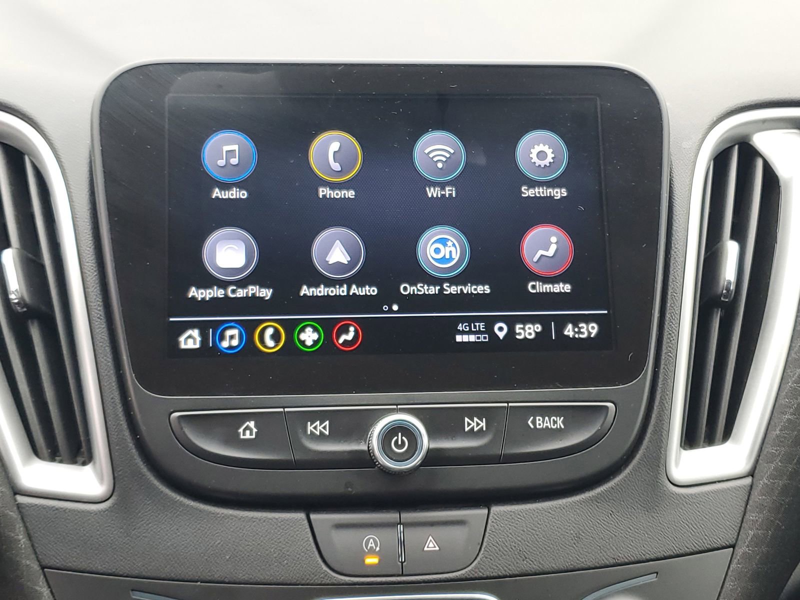 Used 2024 Chevrolet Malibu LT image 16