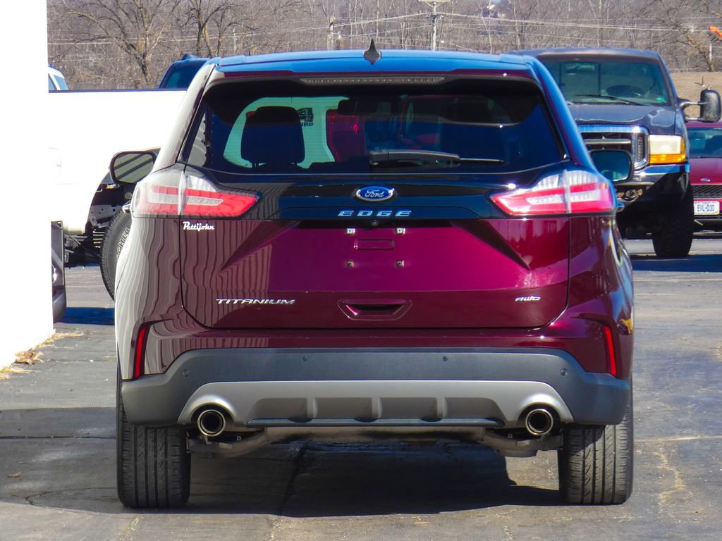 Used 2022 Ford Edge Titanium image 5