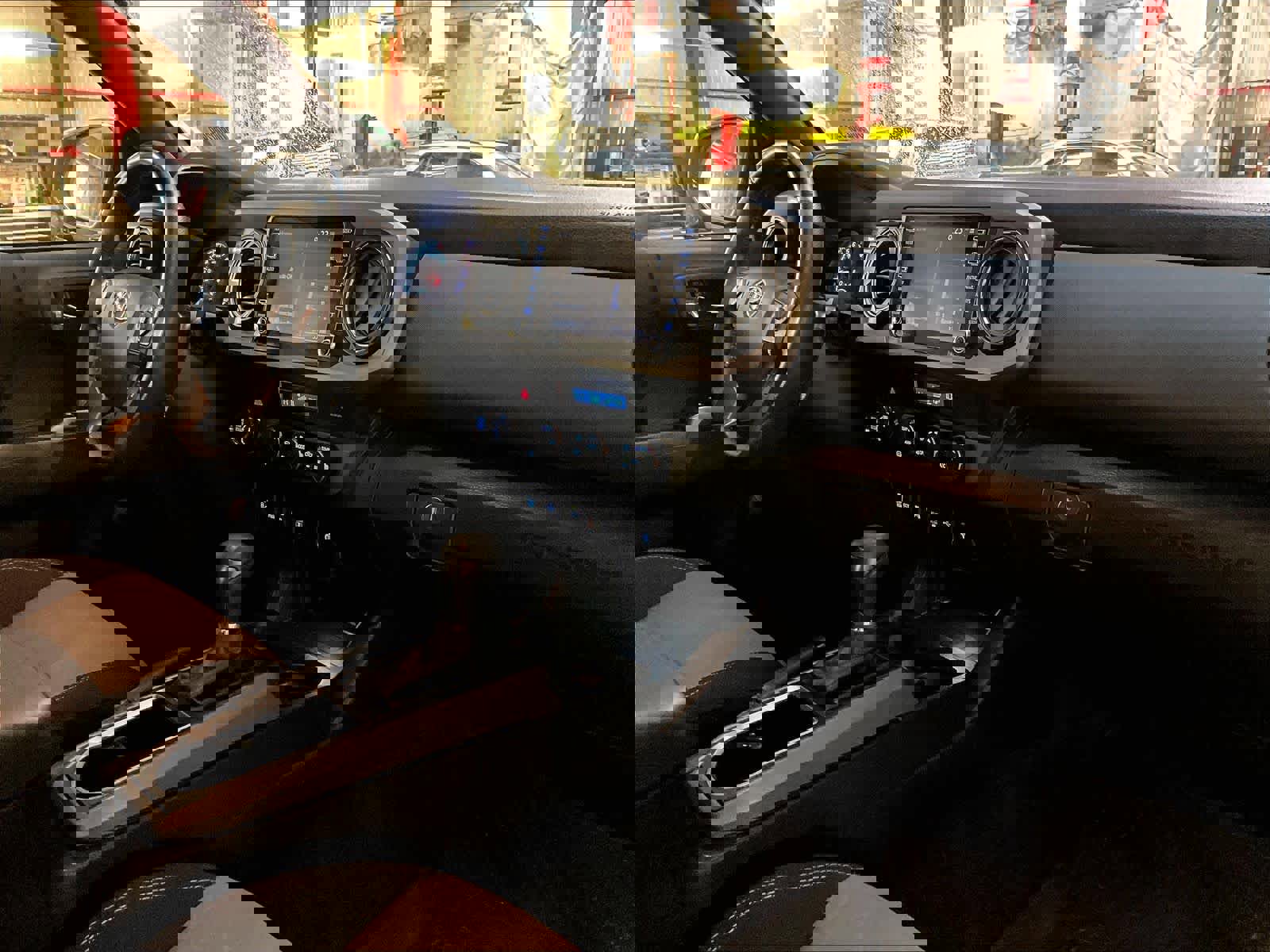 Used 2023 Toyota Tacoma TRD Sport w/ Technology Package image 14