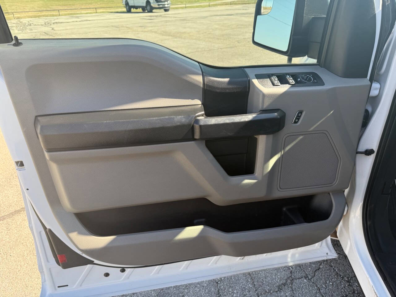 Used 2018 Ford F150 XL w/ Equipment Group 101A Mid image 16