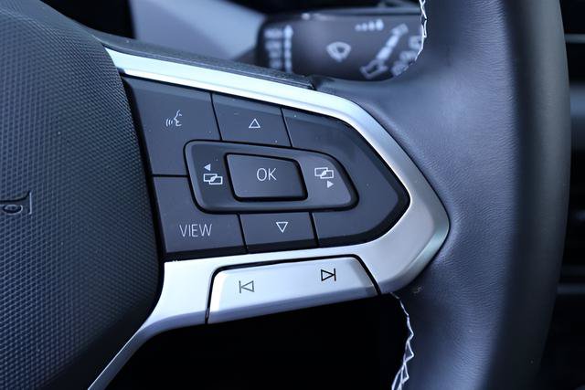 Certified 2023 Volkswagen Taos S FWD image 23