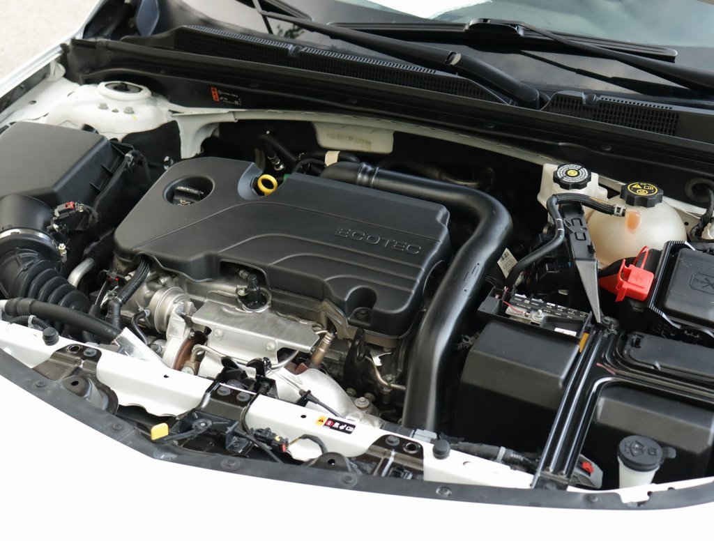 Used 2023 Chevrolet Malibu LT image 28