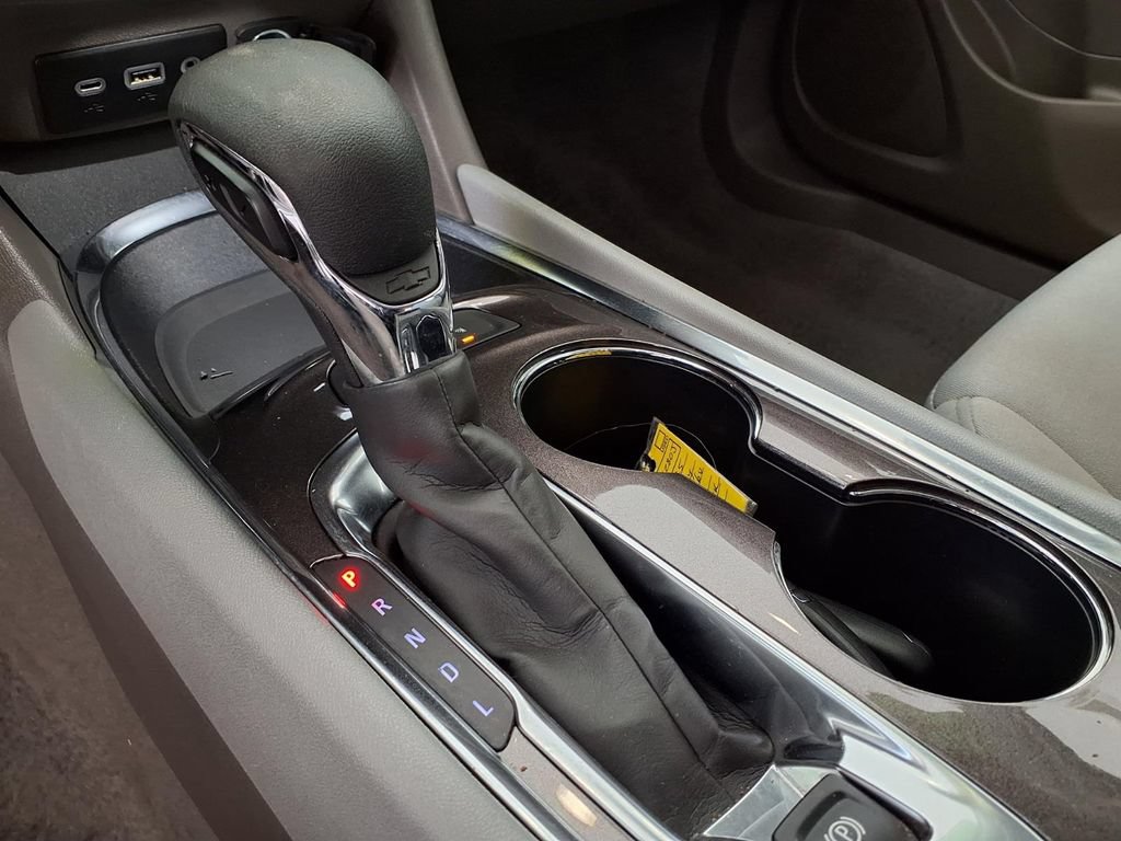 Used 2025 Chevrolet Malibu LT FWD image 9