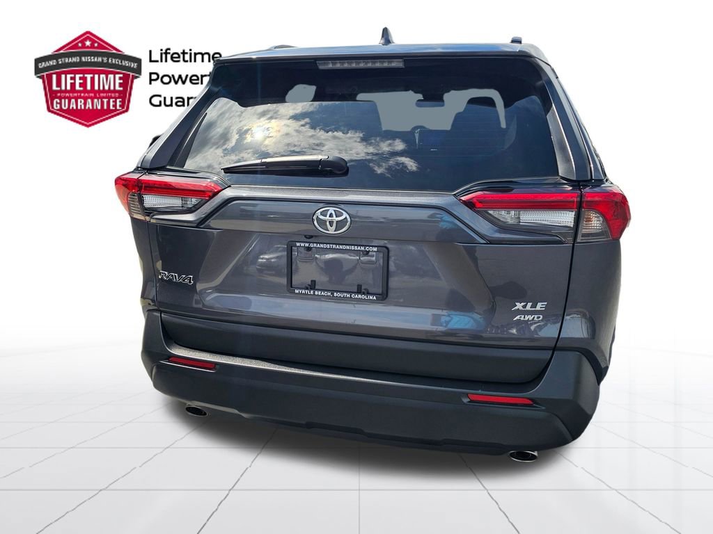 Used 2025 Toyota RAV4 XLE AWD/4WD image 8