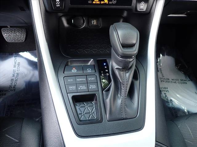 Certified 2025 Toyota RAV4 XLE AWD/4WD image 20