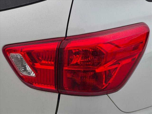 Used 2017 Nissan Pathfinder S FWD image 14