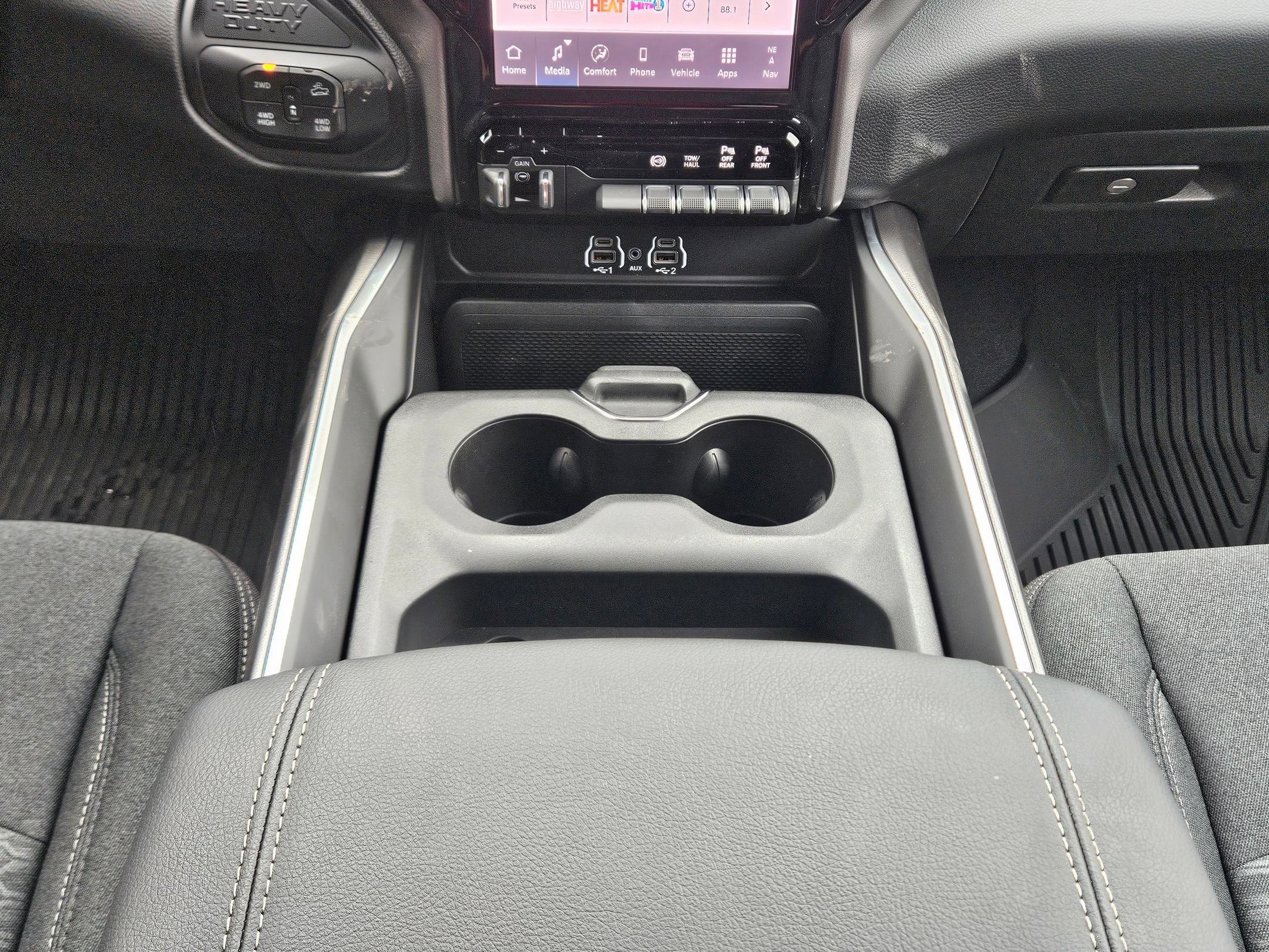 New 2026 RAM 2500 Big Horn AWD/4WD image 10
