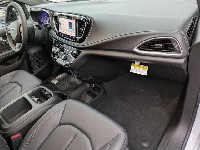 New 2026 Chrysler Pacifica Select w/ S Appearance Package FWD image 29