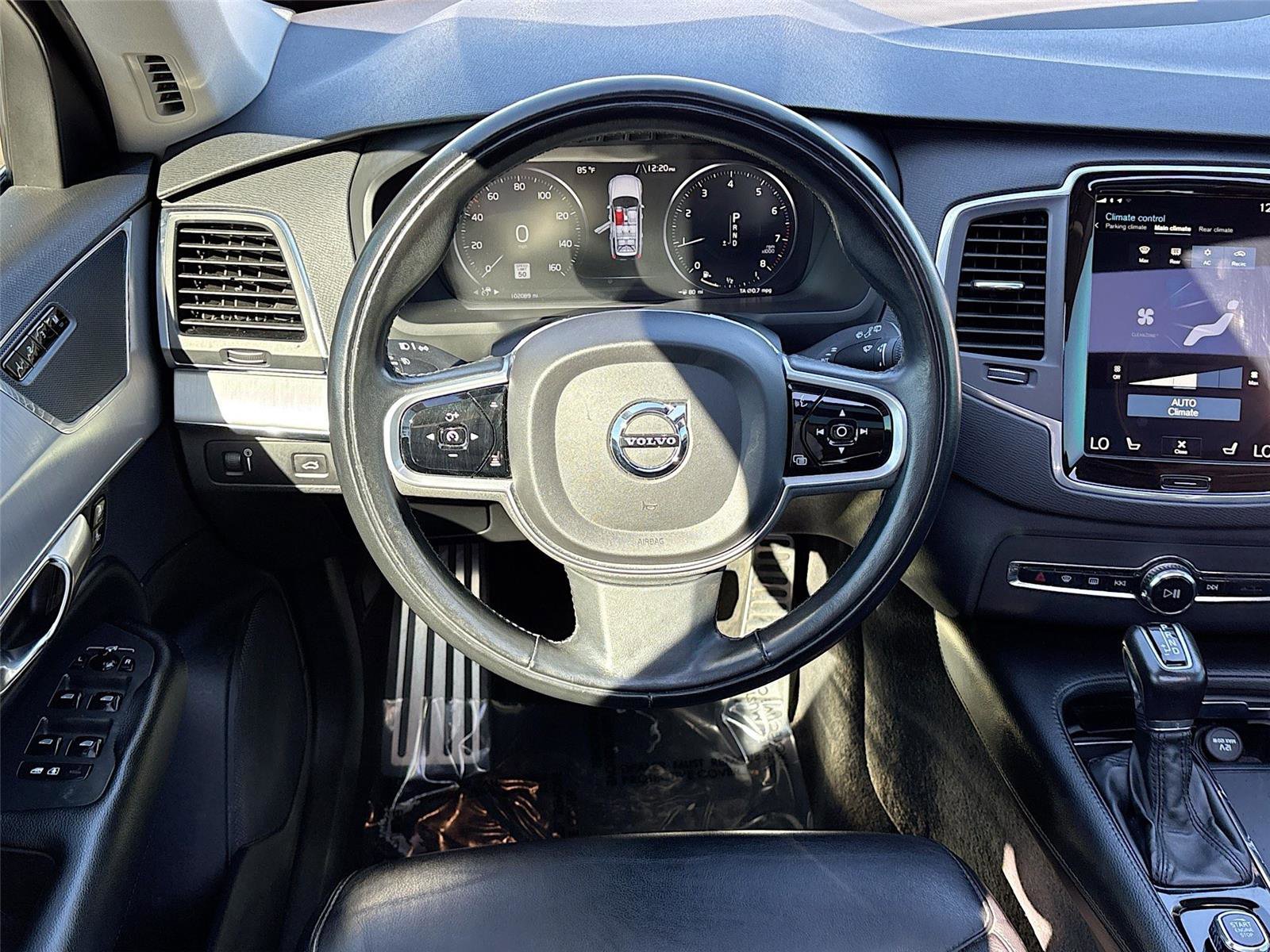 Used 2021 Volvo XC90 T5 Momentum w/ Climate Package FWD image 24