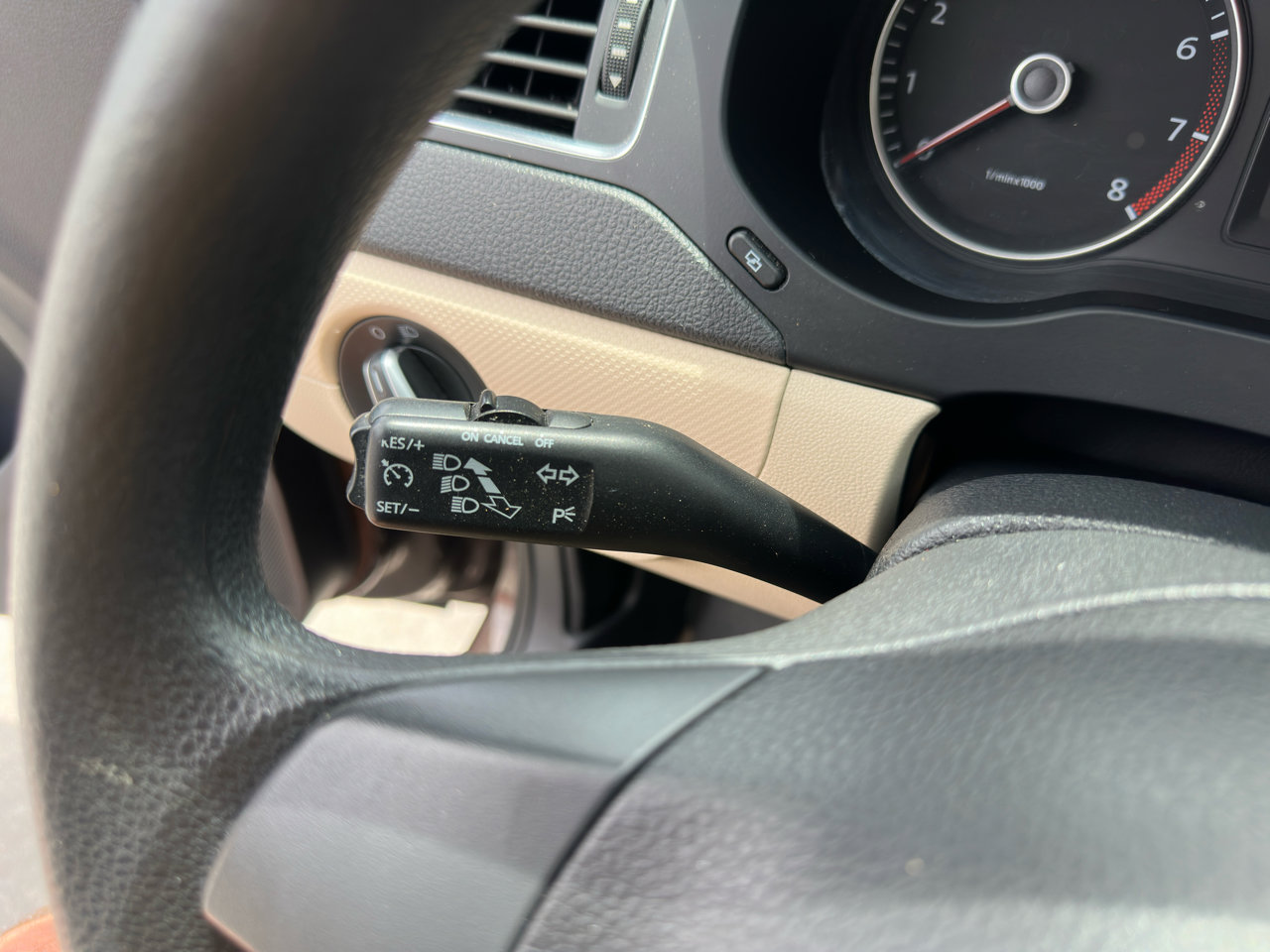 Used 2012 Volkswagen Jetta SE image 31