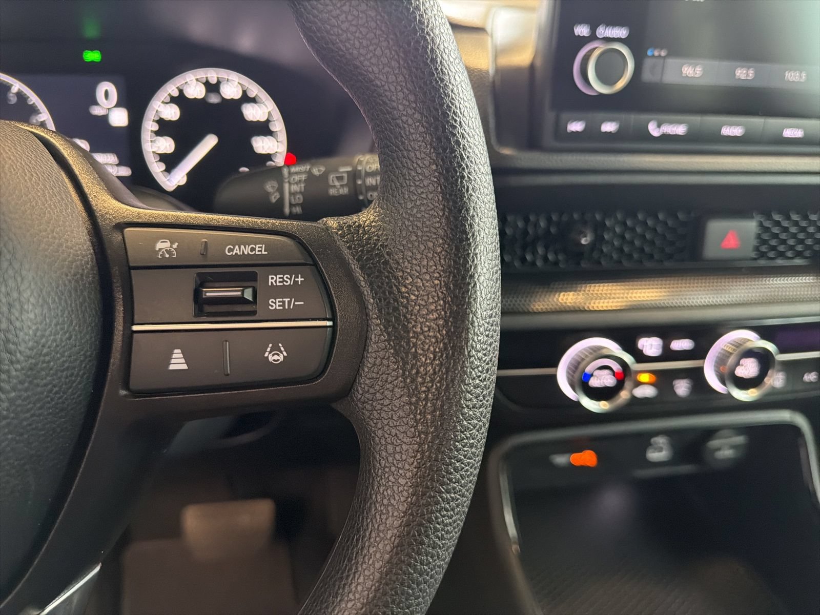 Used 2025 Honda CR-V LX image 18