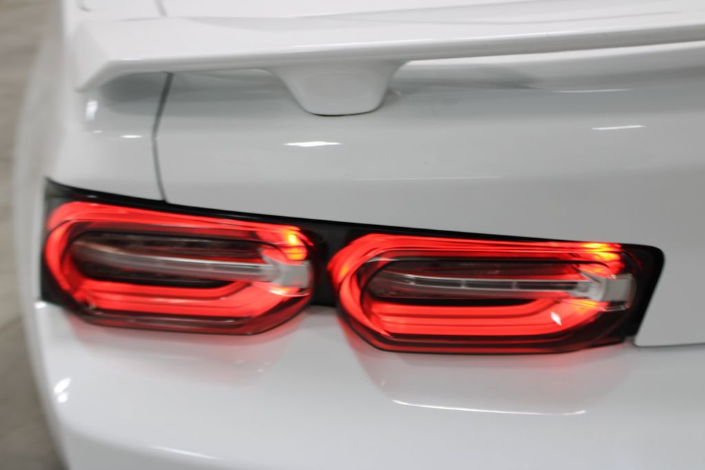 Used 2021 Chevrolet Camaro SS RWD image 33