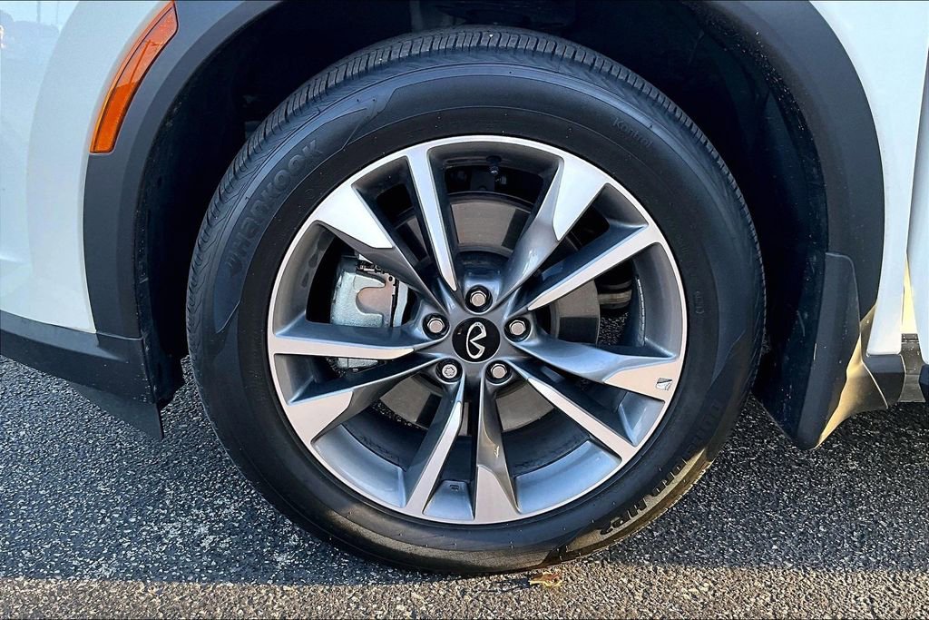 Certified 2025 INFINITI QX60 Luxe w/ Vision Package FWD image 13