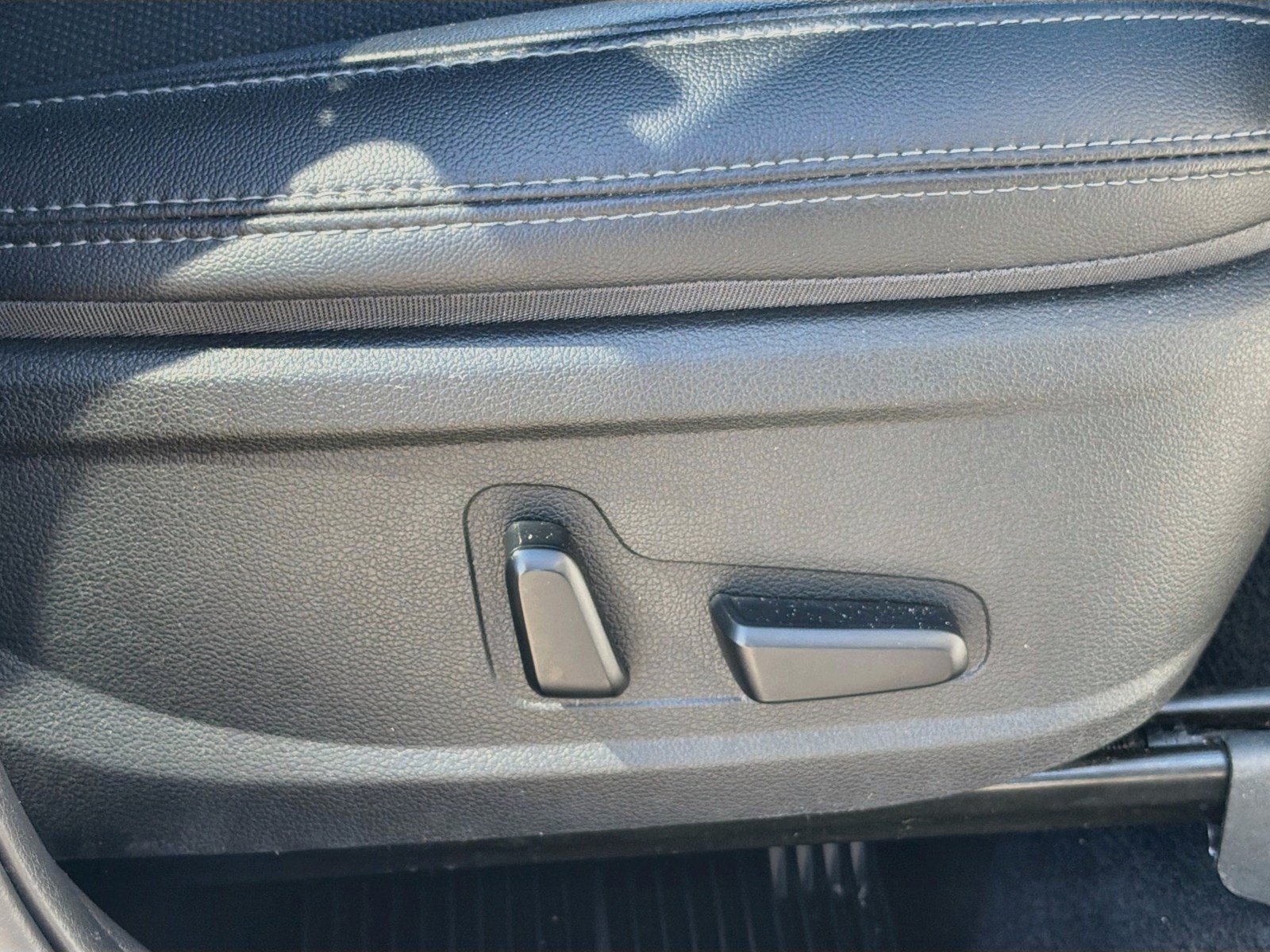 Used 2023 Hyundai Santa Fe SEL w/ Premium Package FWD image 29