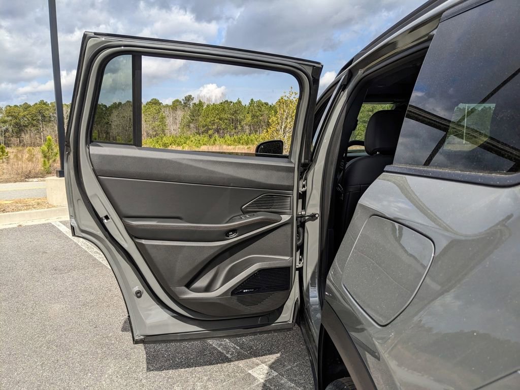 New 2026 Jeep Cherokee Overland image 60