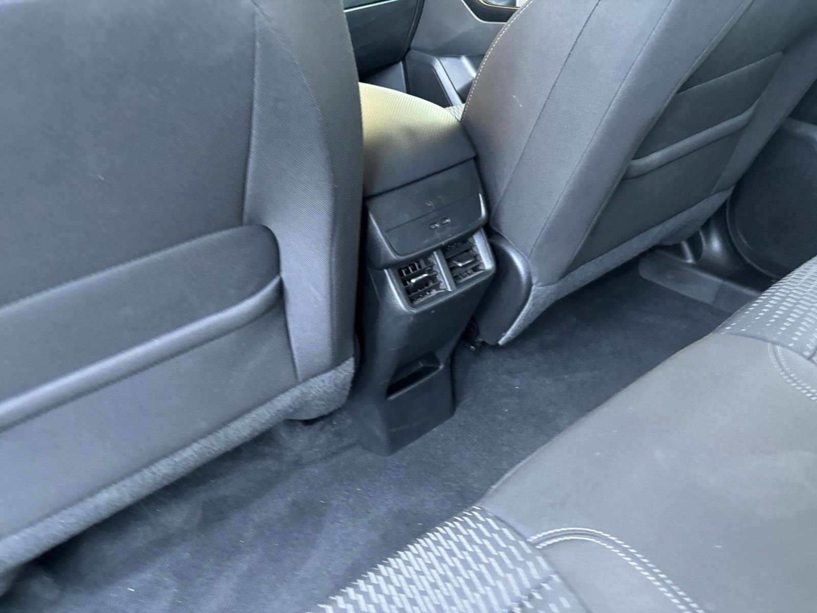 Used 2025 Chevrolet Equinox LT FWD image 23