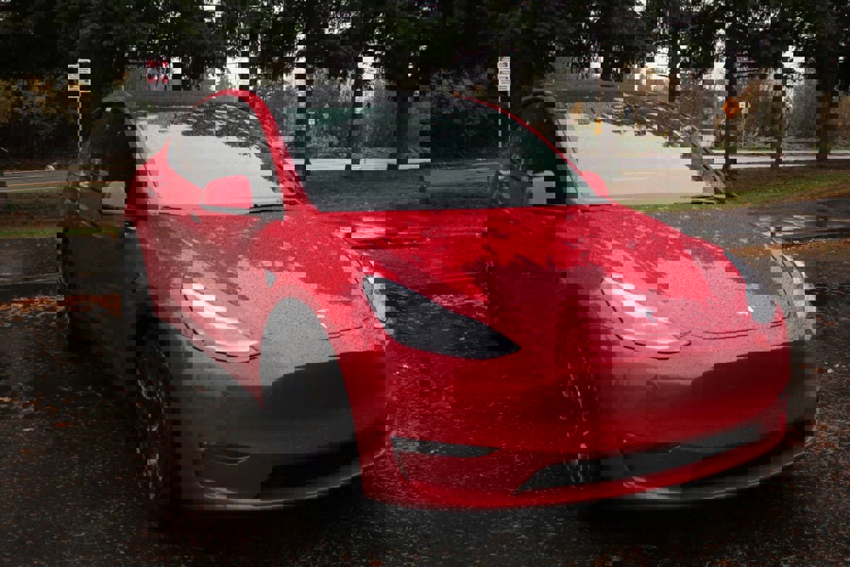 Used 2021 Tesla Model Y Performance image 8