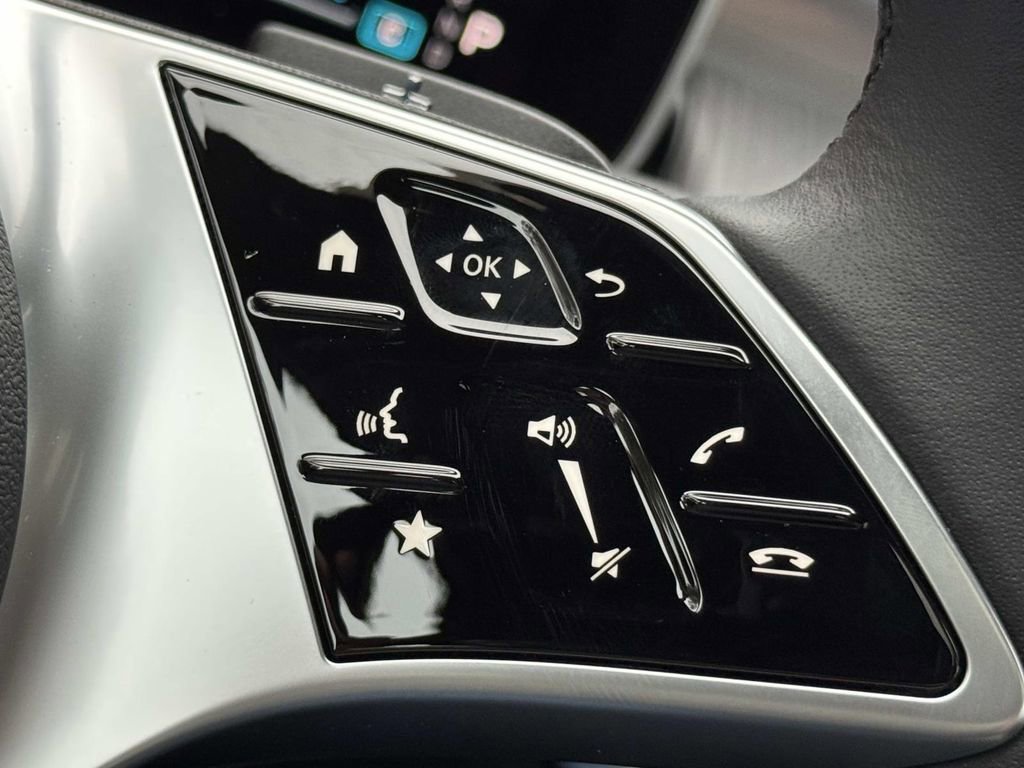 Certified 2025 Mercedes-Benz C 300 Sedan image 21