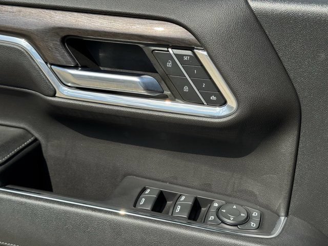 Used 2024 Chevrolet Silverado 1500 LTZ w/ LTZ Convenience Package II AWD/4WD image 24
