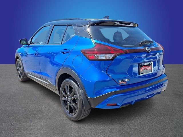 Used 2023 Nissan Kicks SR w/ SR Premium Package FWD image 5