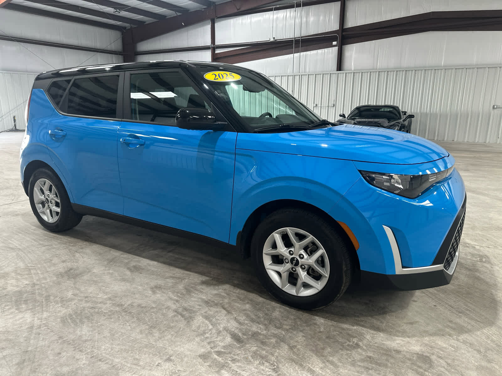 Used 2025 Kia Soul S FWD image 7