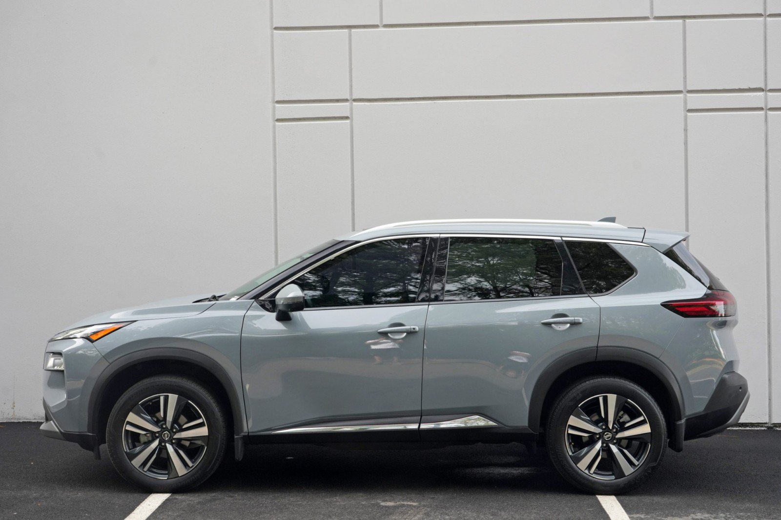 Used 2021 Nissan Rogue SL FWD image 44