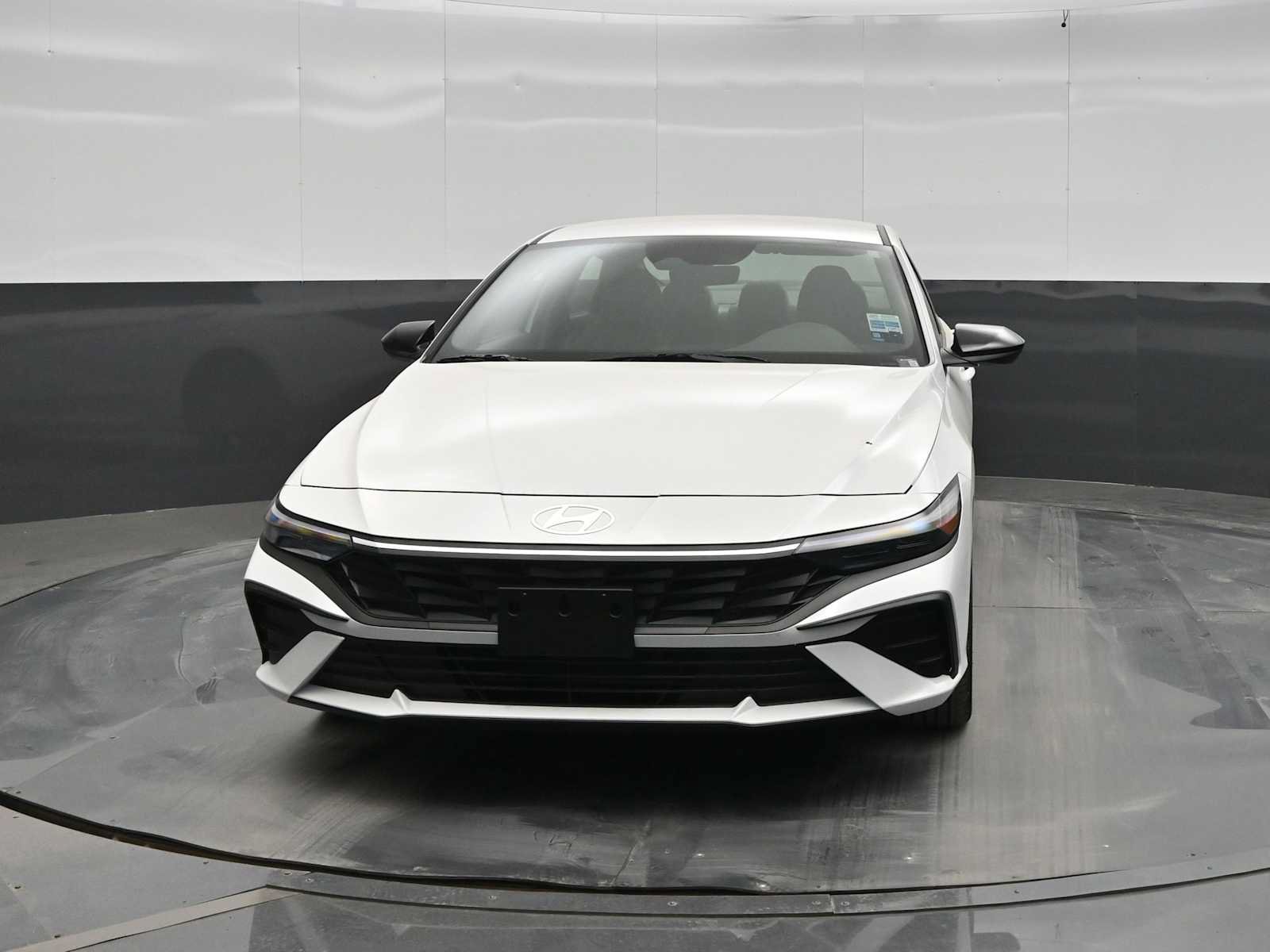 New 2026 Hyundai Elantra Sport FWD image 3
