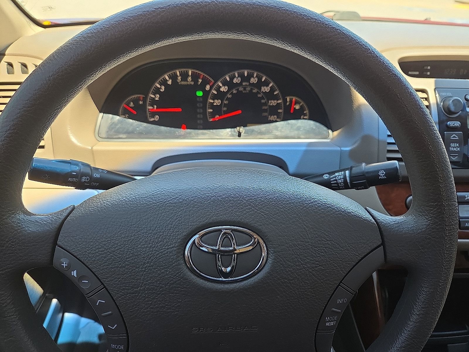 Used 2005 Toyota Camry FWD image 24