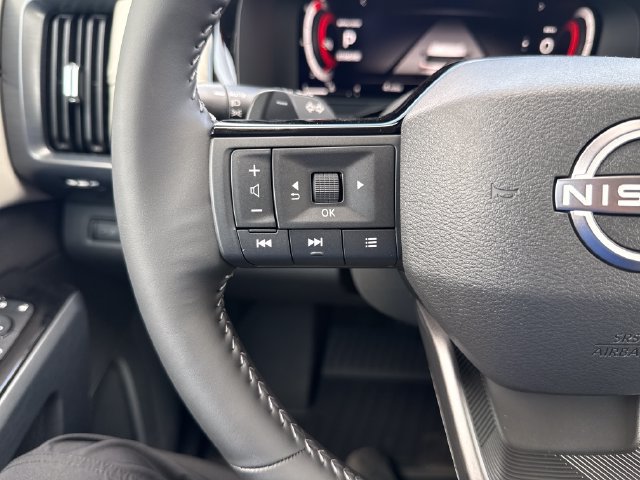 New 2026 Nissan Pathfinder SL w/ SL Premium Package FWD image 31