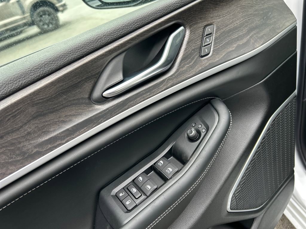 New 2026 Jeep Grand Cherokee Limited AWD/4WD image 13