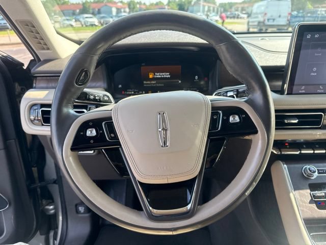Used 2023 Lincoln Aviator Reserve w/ Equipment Group 201A AWD/4WD image 30