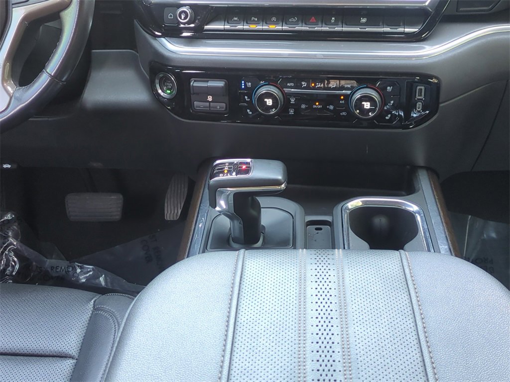 Used 2023 Chevrolet Silverado 1500 High Country w/ Technology Package image 19