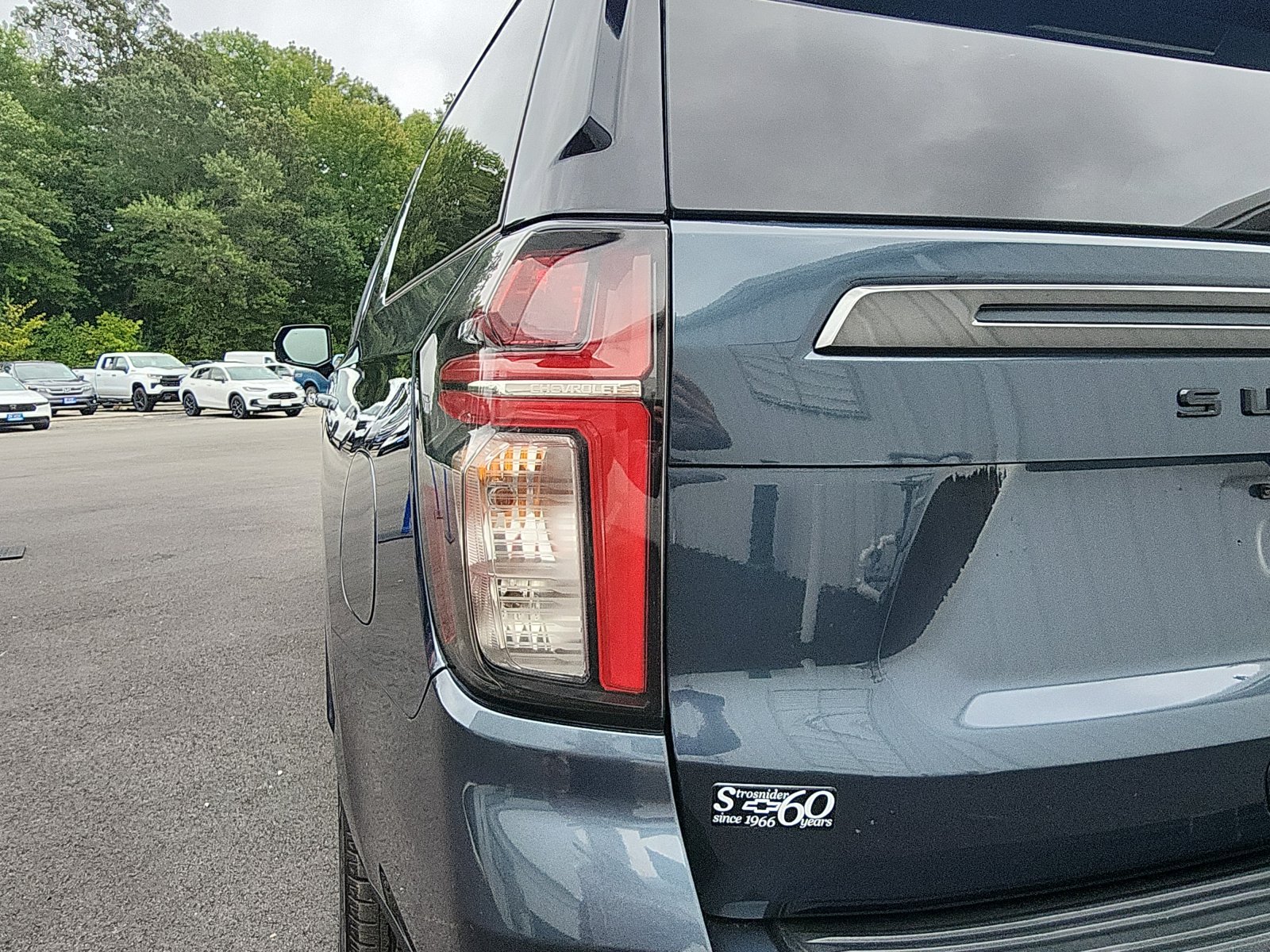Used 2021 Chevrolet Suburban RST w/ Luxury Package AWD/4WD image 13