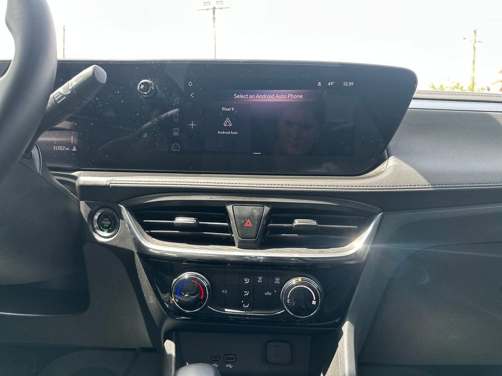 Used 2024 Buick Encore GX Sport Touring AWD/4WD image 16