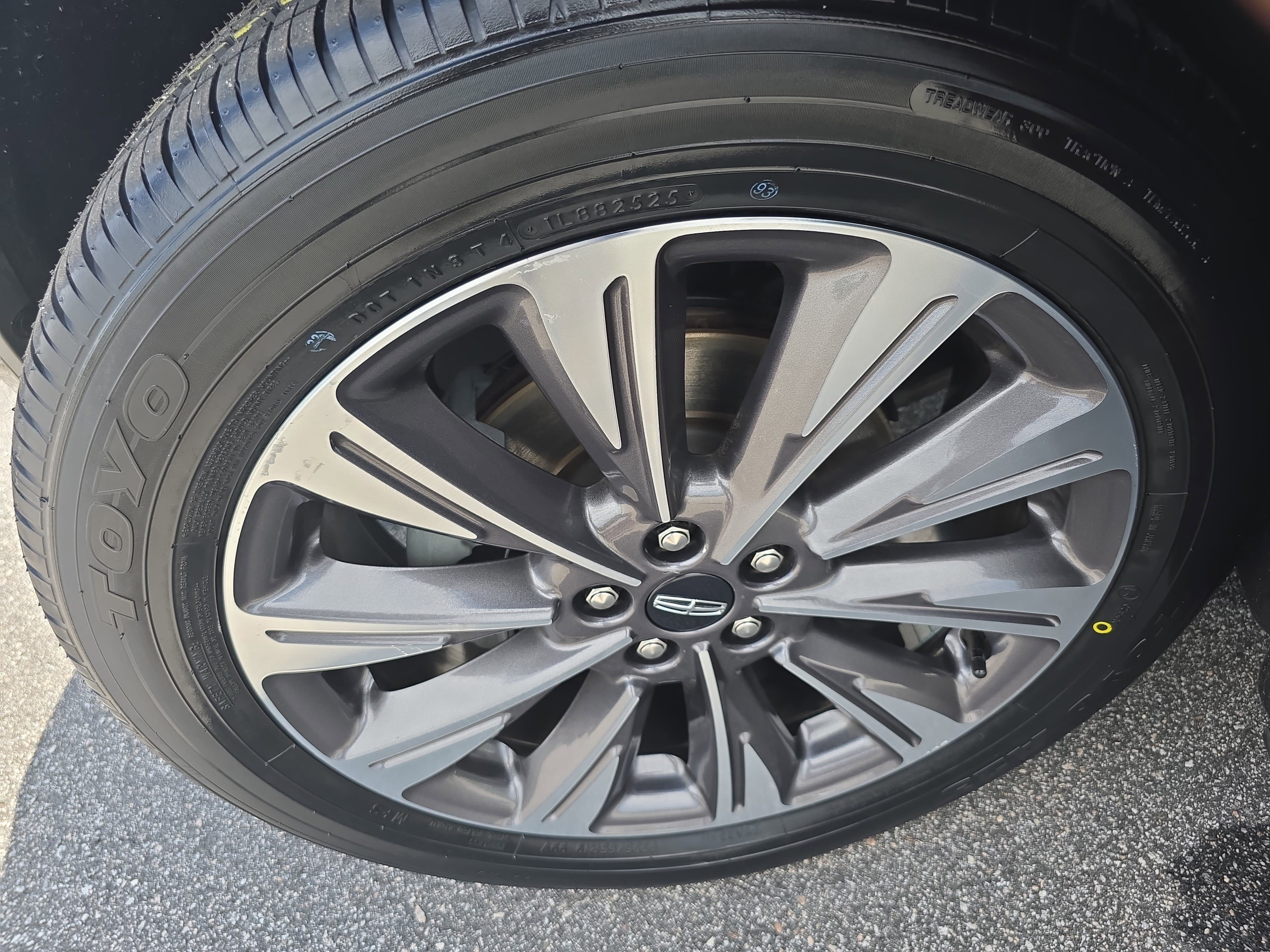 Used 2022 Lincoln Corsair Reserve w/ Equipment Group 201A image 33