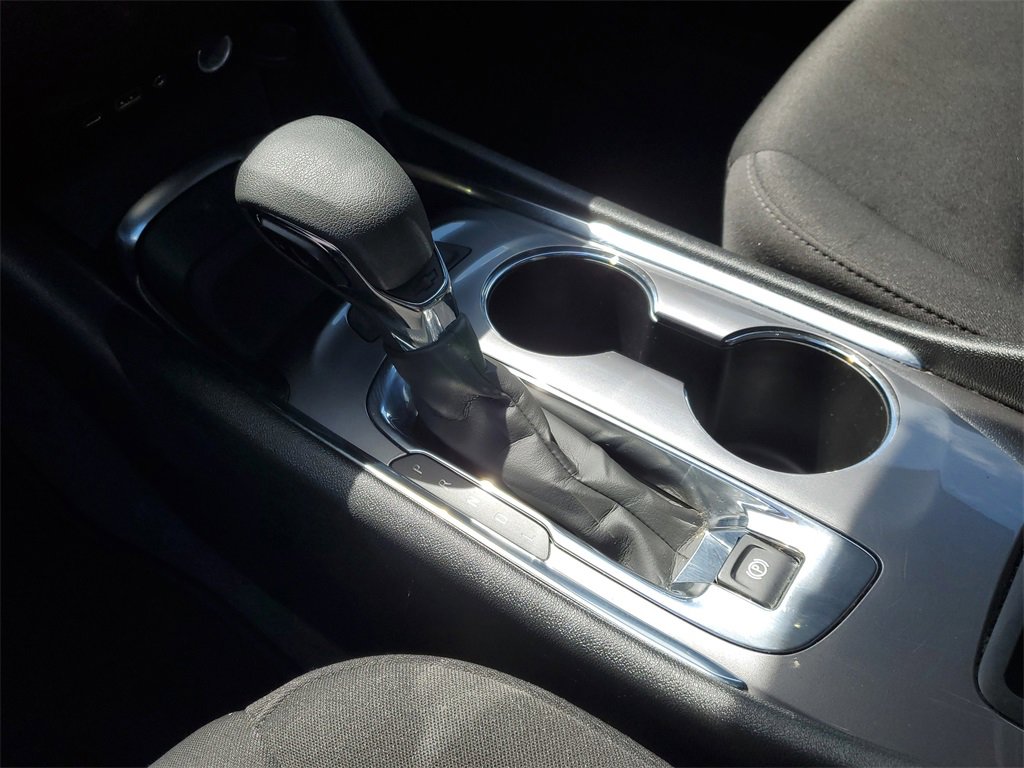 Used 2023 Chevrolet Malibu LT image 28