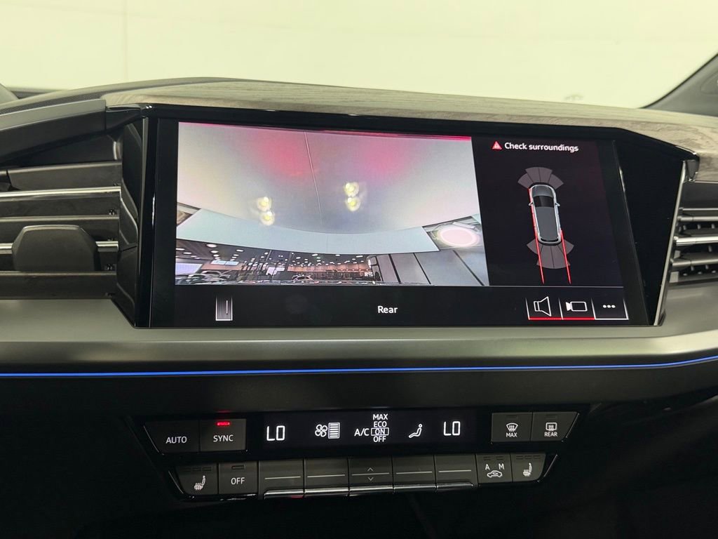 Used 2025 Audi Q4 e-tron Premium Plus w/ Premium Plus image 18
